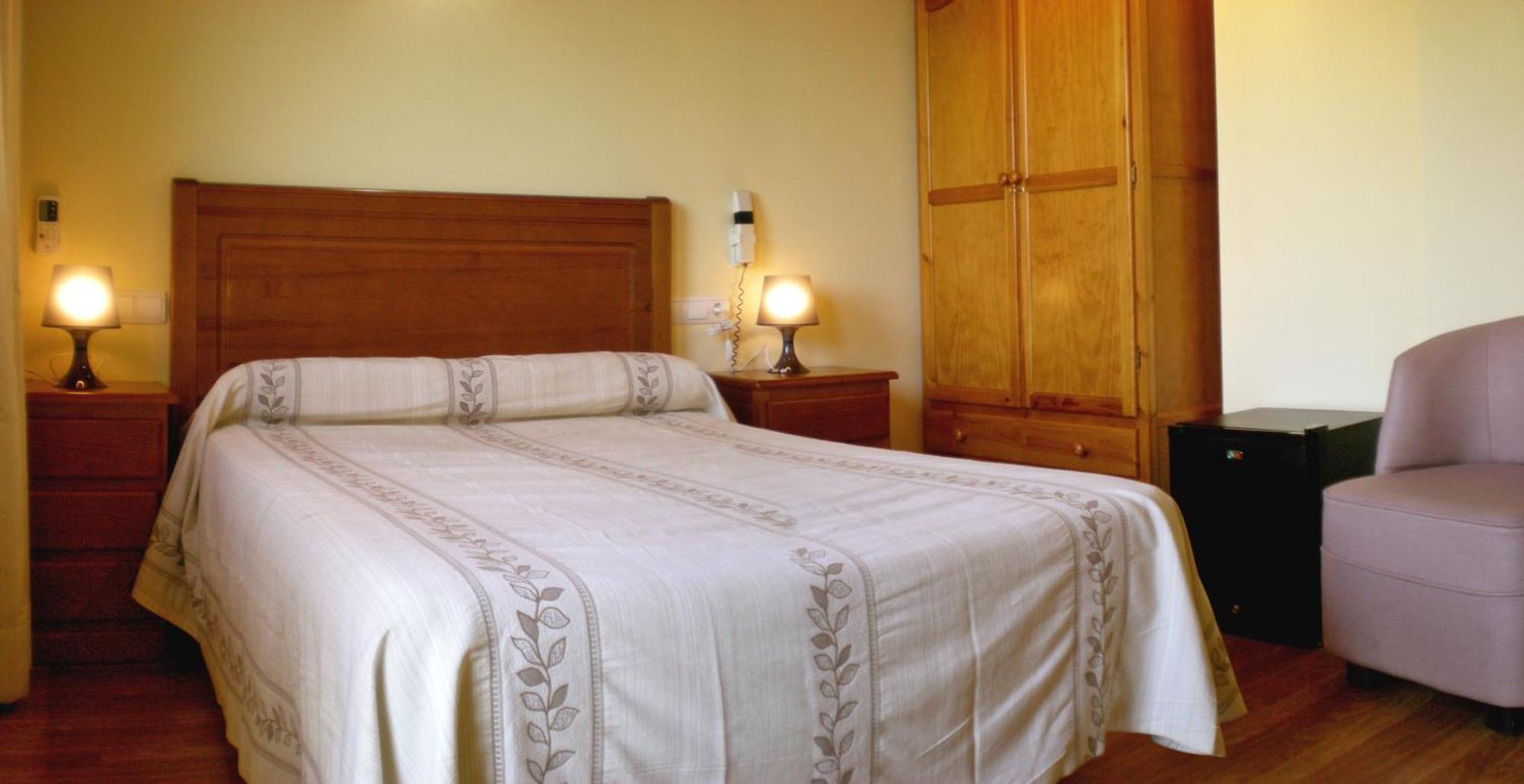 Labella Maria Hotel Pinos Genil Luaran gambar