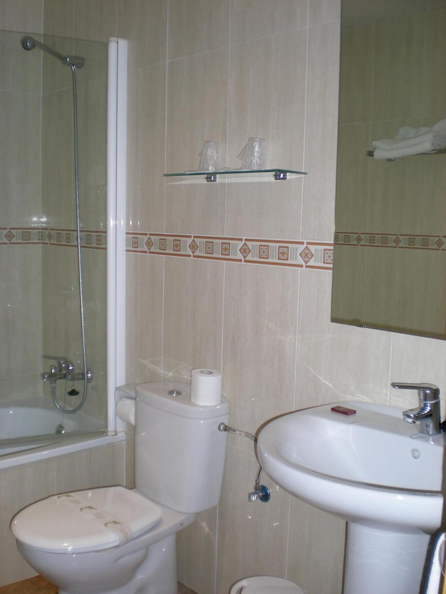 Labella Maria Hotel Pinos Genil Luaran gambar