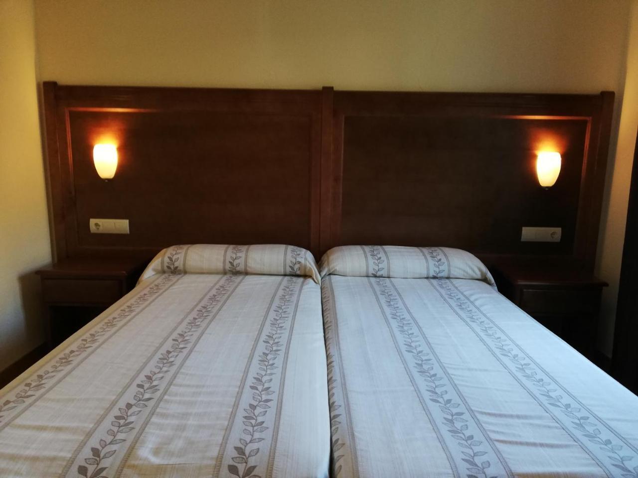 Labella Maria Hotel Pinos Genil Luaran gambar