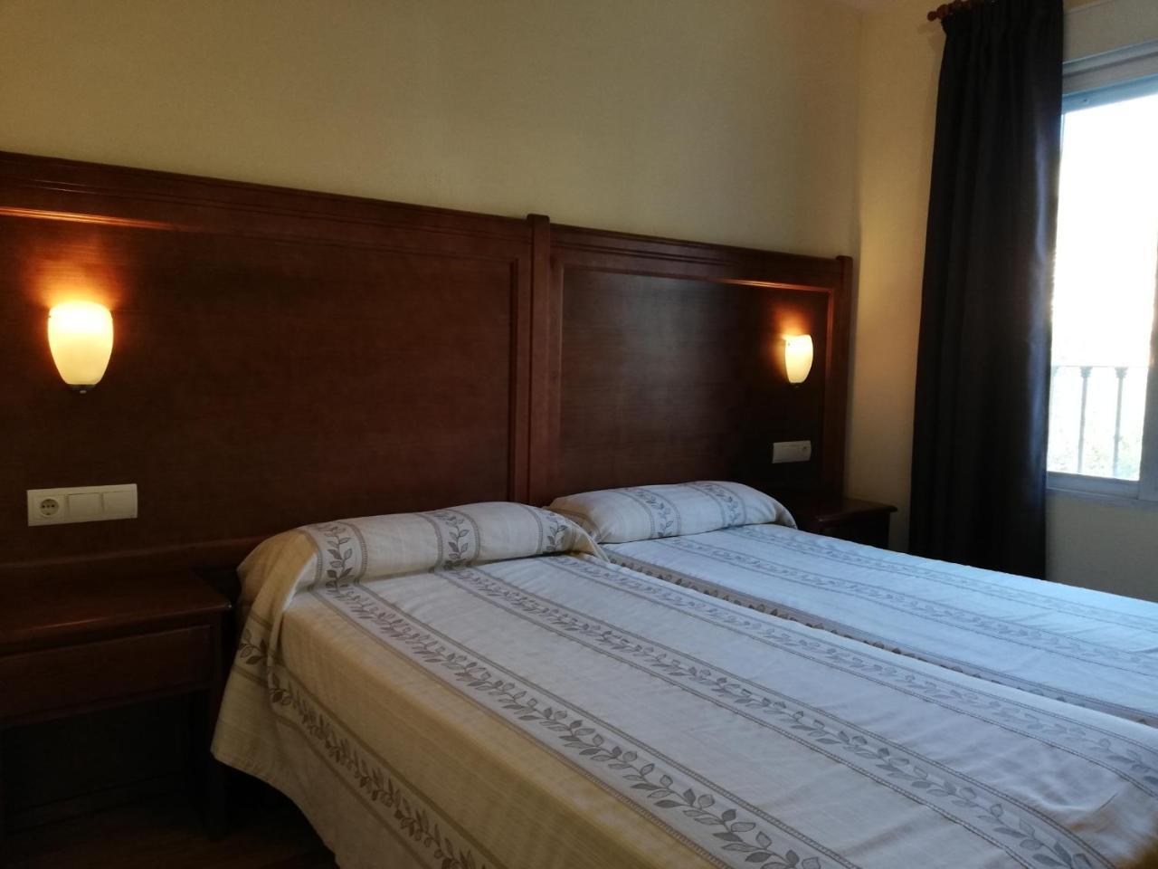 Labella Maria Hotel Pinos Genil Luaran gambar