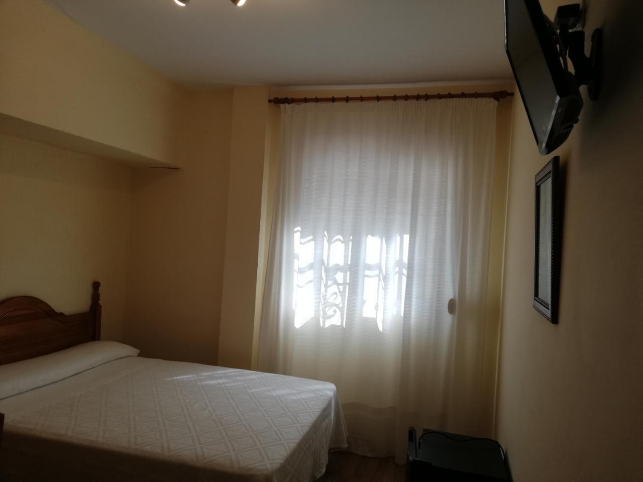 Labella Maria Hotel Pinos Genil Luaran gambar