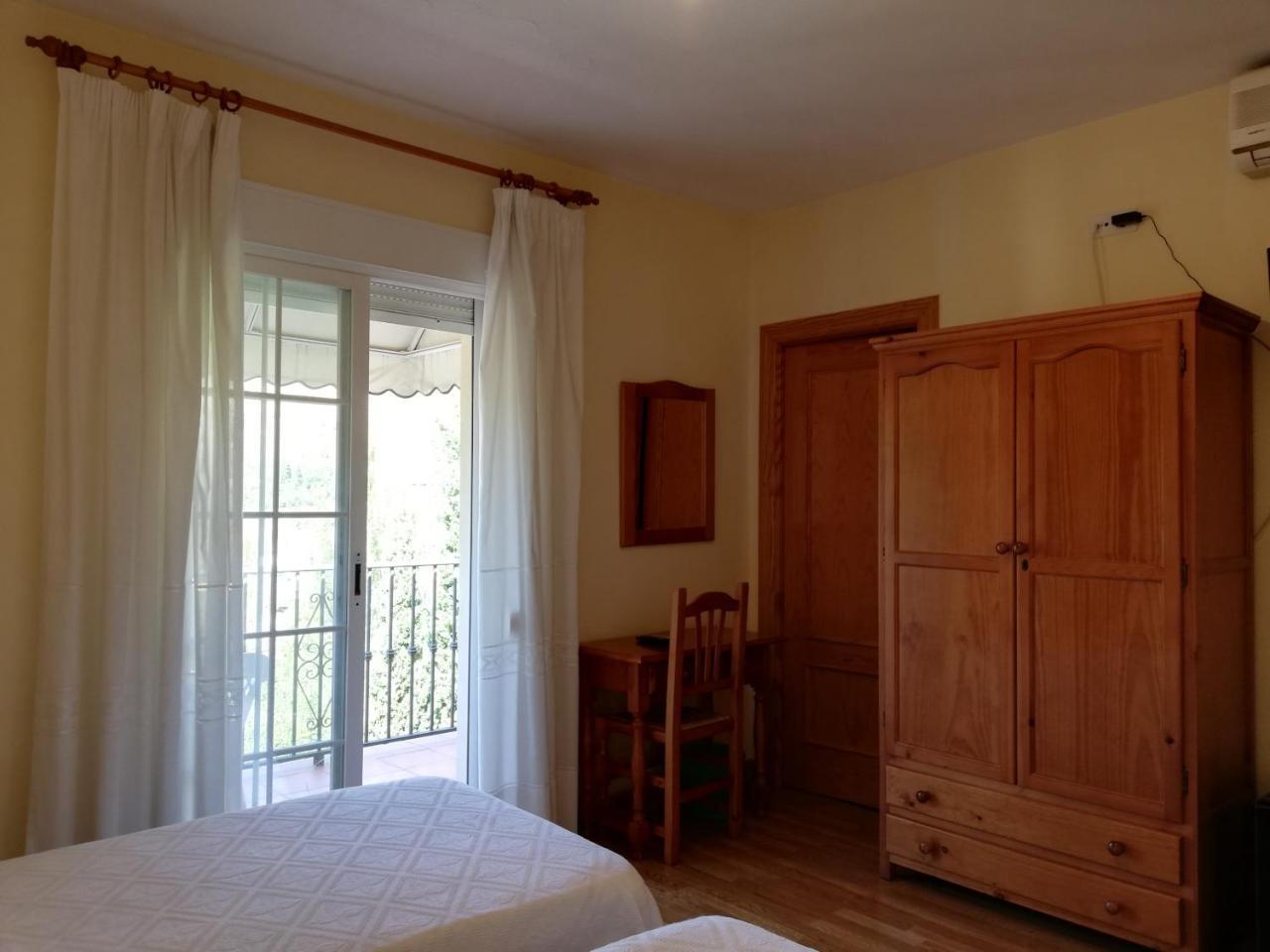 Labella Maria Hotel Pinos Genil Luaran gambar
