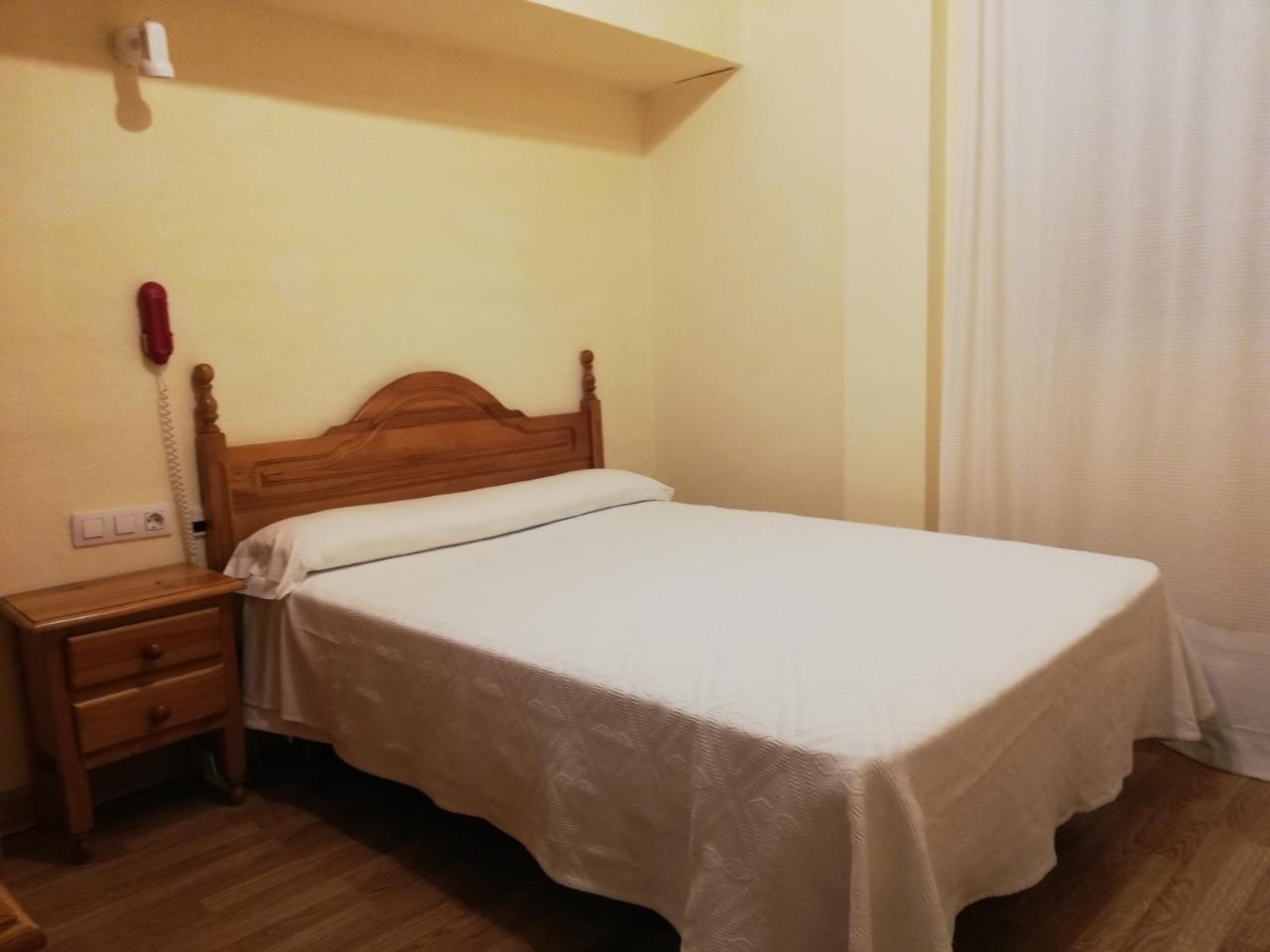 Labella Maria Hotel Pinos Genil Luaran gambar