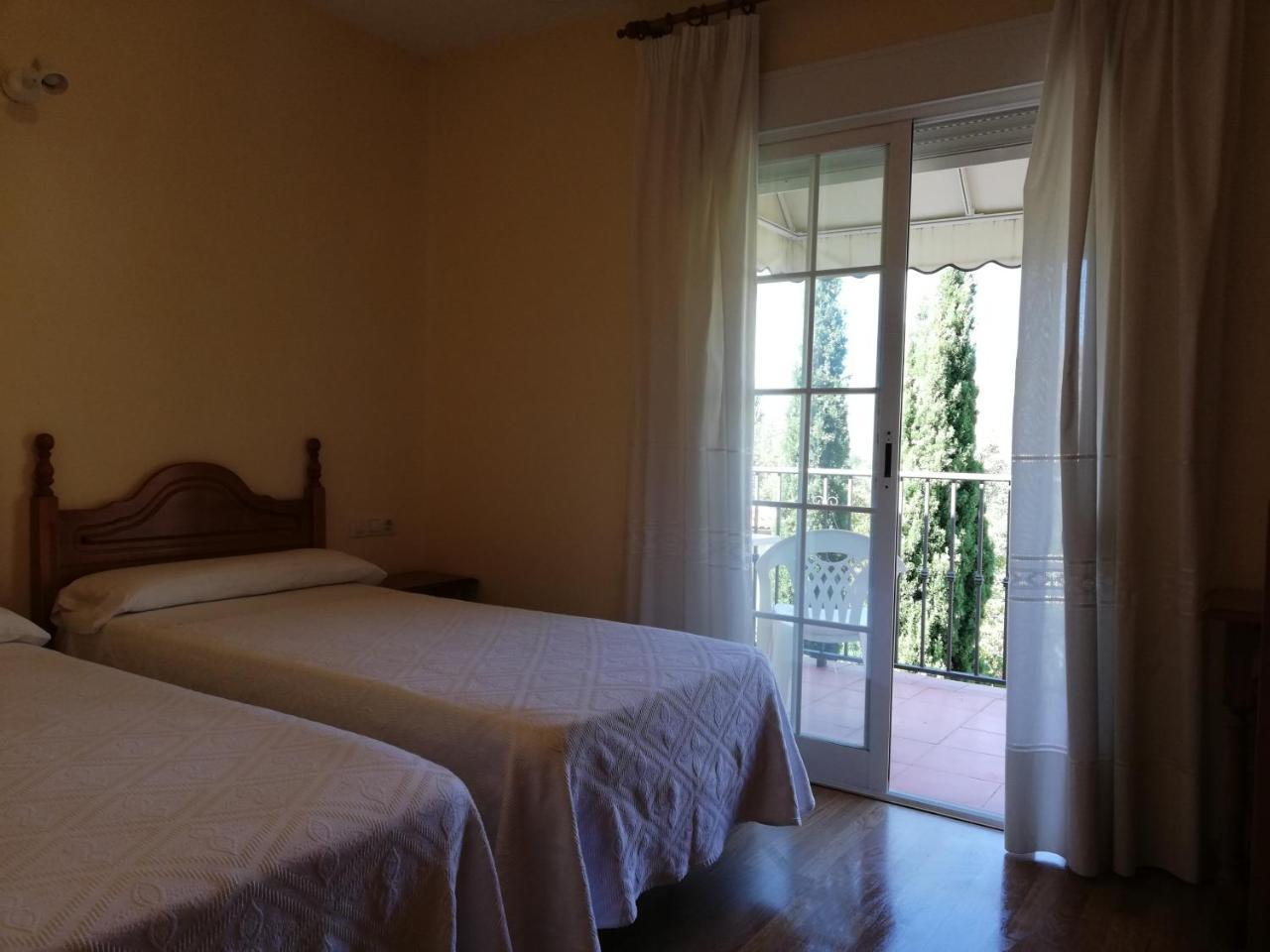 Labella Maria Hotel Pinos Genil Luaran gambar